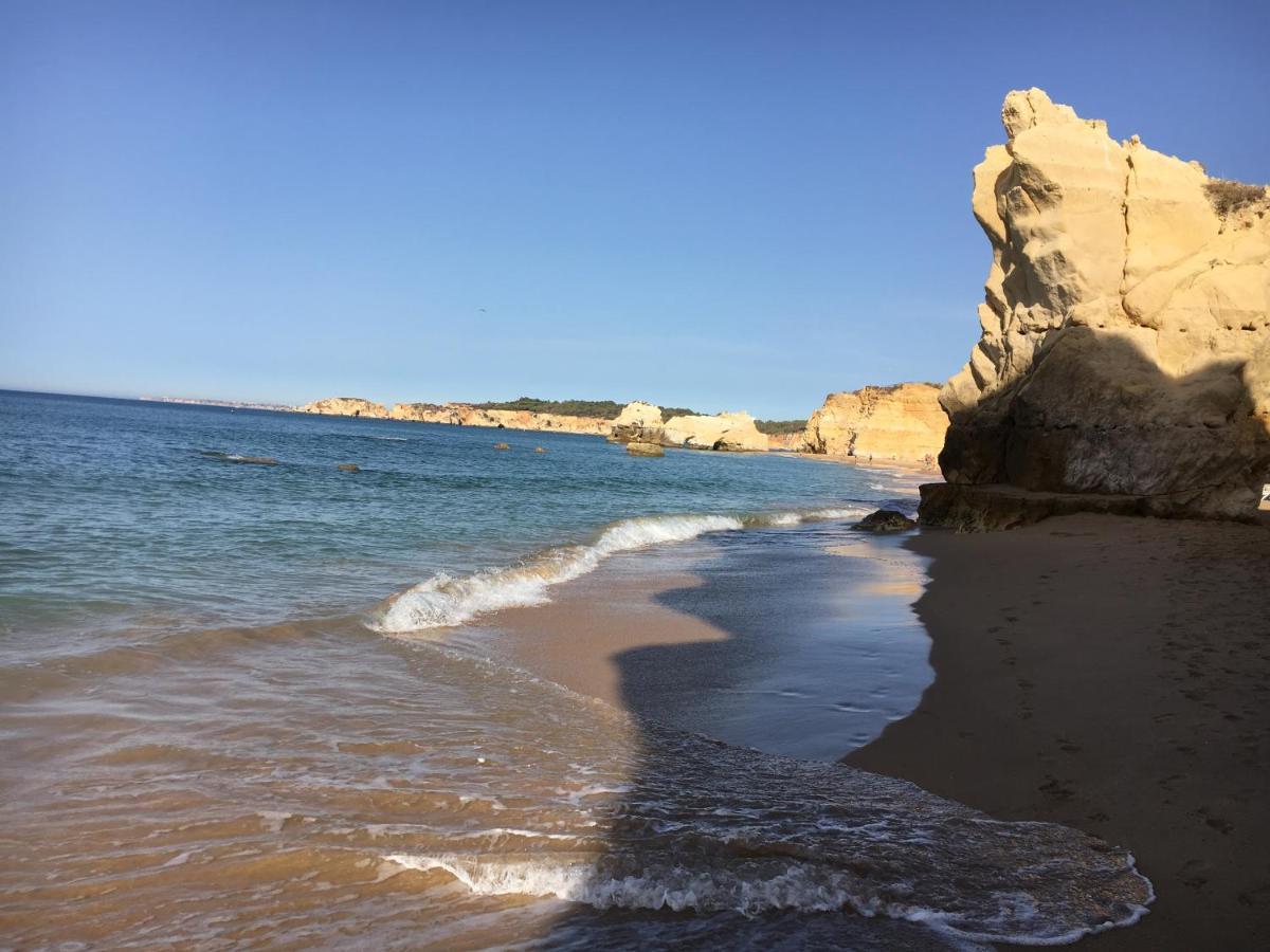 Apartamento T1 Com Piscina E Vista Mar - Praia Da Rocha פורטימאו מראה חיצוני תמונה
